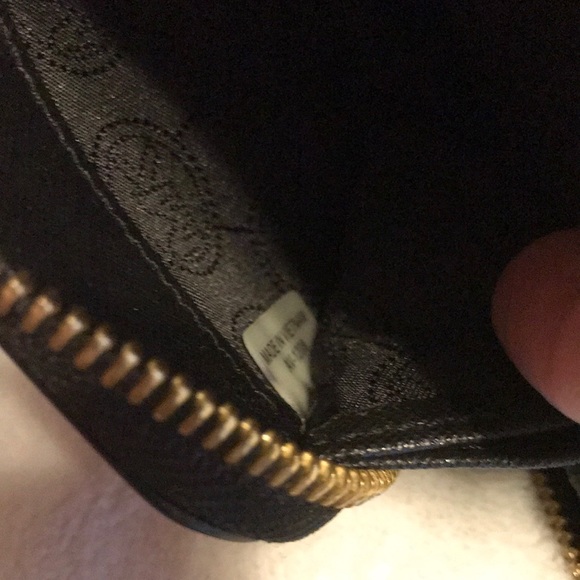 MICHAEL KORS Black Snakeskin Zipper Wallet - Picture 6 of 6